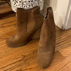 Tan suede Michael Kors wedges